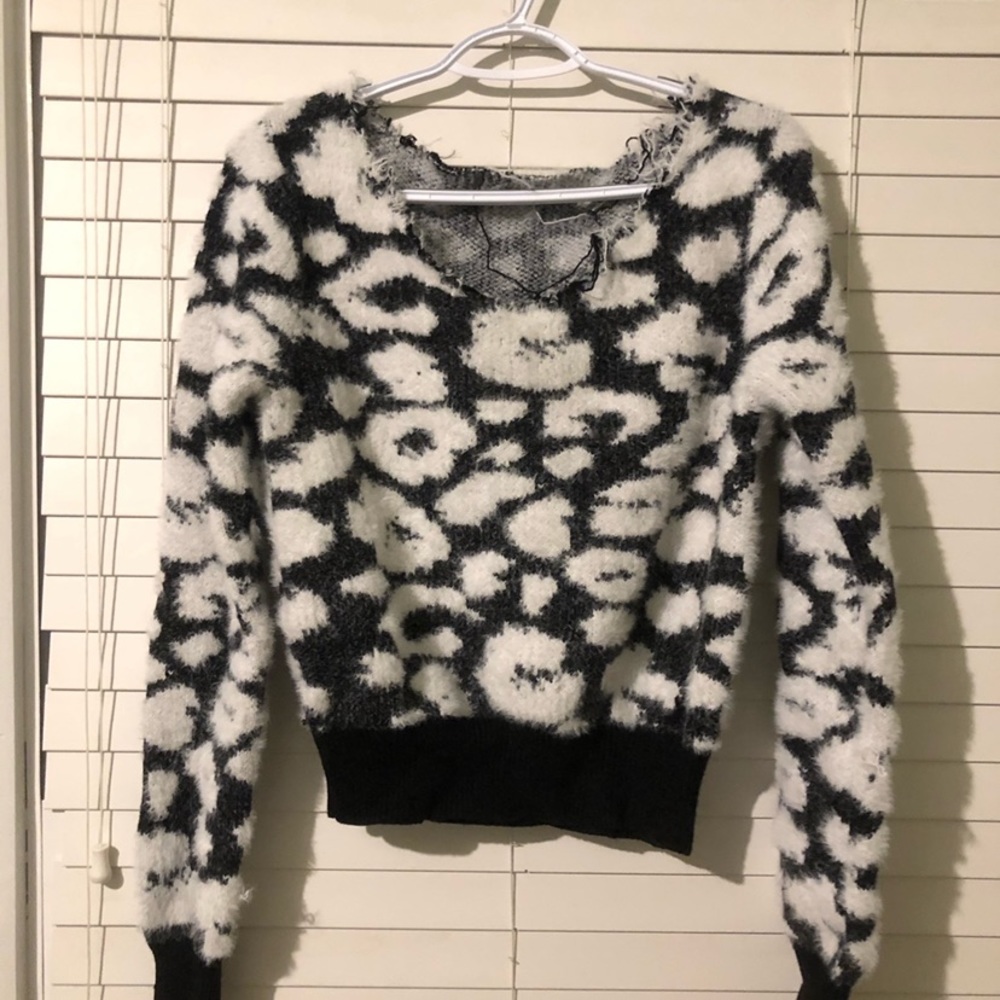 Leopard sweater